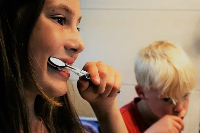 How To Brush Your Teeth Without A Toothbrush?